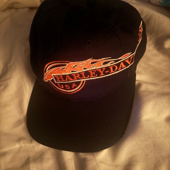 ๐๏ธ๐ฎ๐ฆ๐ฏ๐ด ๐๐ข๐ณ๐ญ๐ฆ๐บ ๐๐ข๐ท๐ช๐ฅ๐ด๐ฐ๐ฏ ๐ฉ๐ข๐ต๐๏ธ - Picture 3 of 7